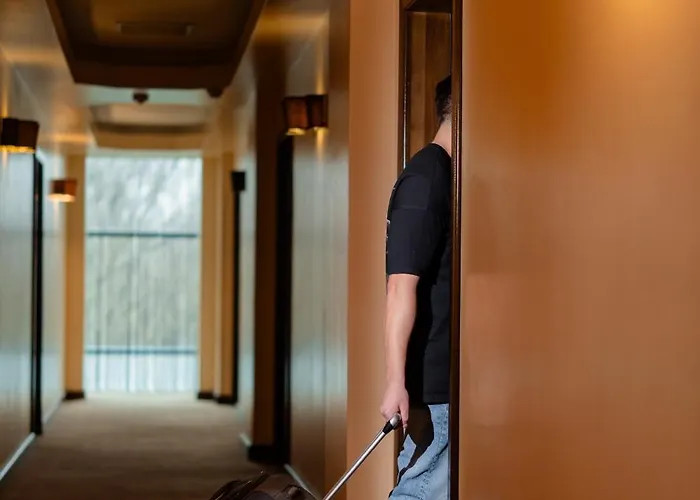 Отель Zodiac Констанца