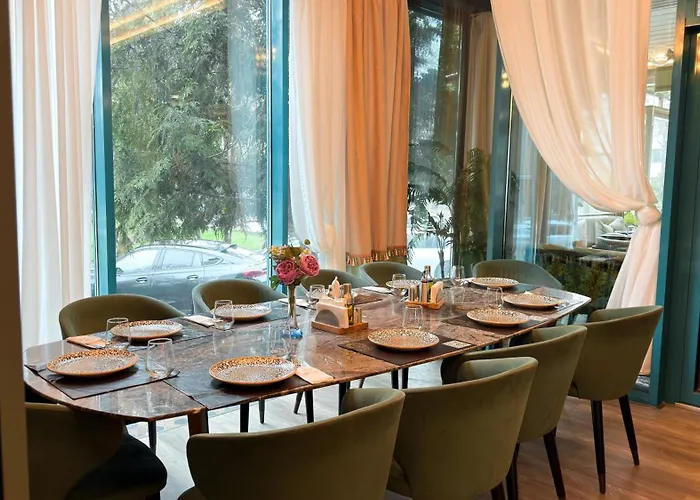 Отель Zodiac 4*