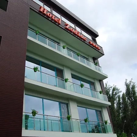 Hotel Zodiac 4*
