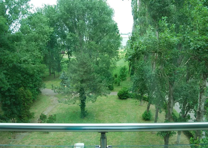 Отель Zodiac 4*